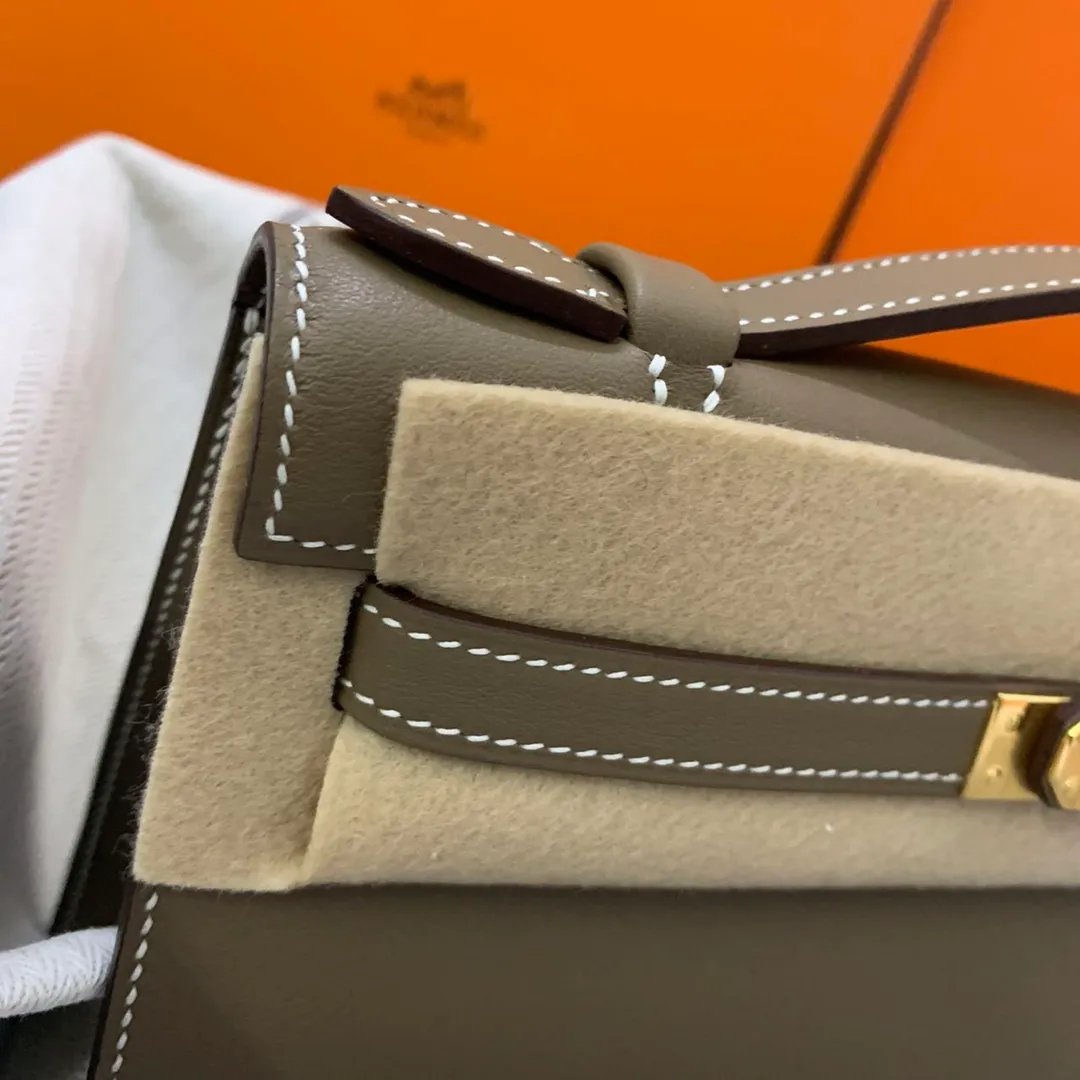Kelly Pochette 22