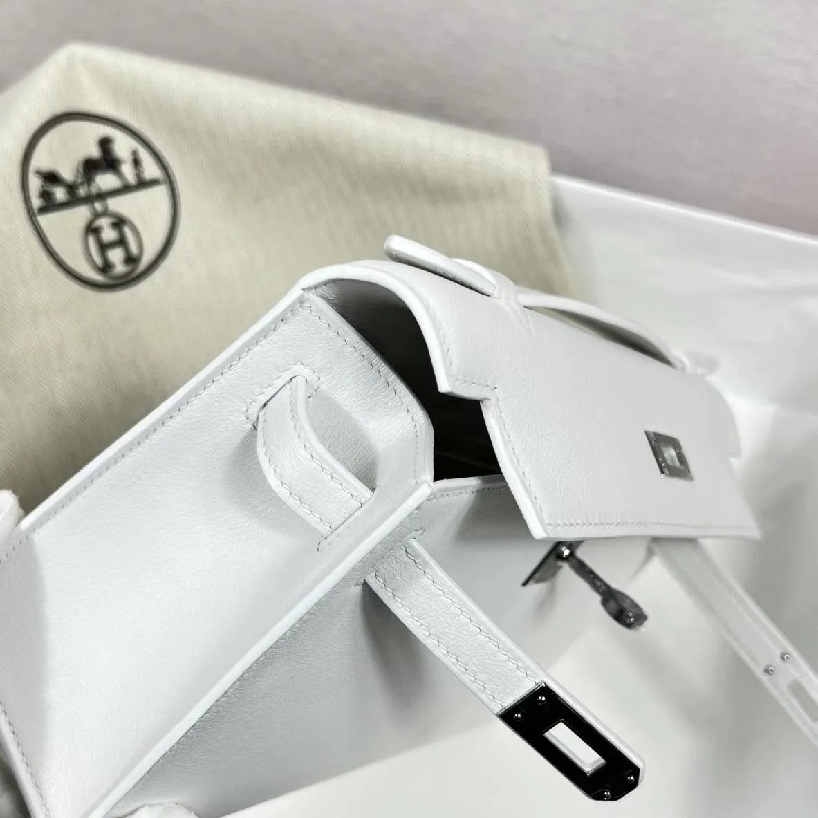 Kelly Pochette 22