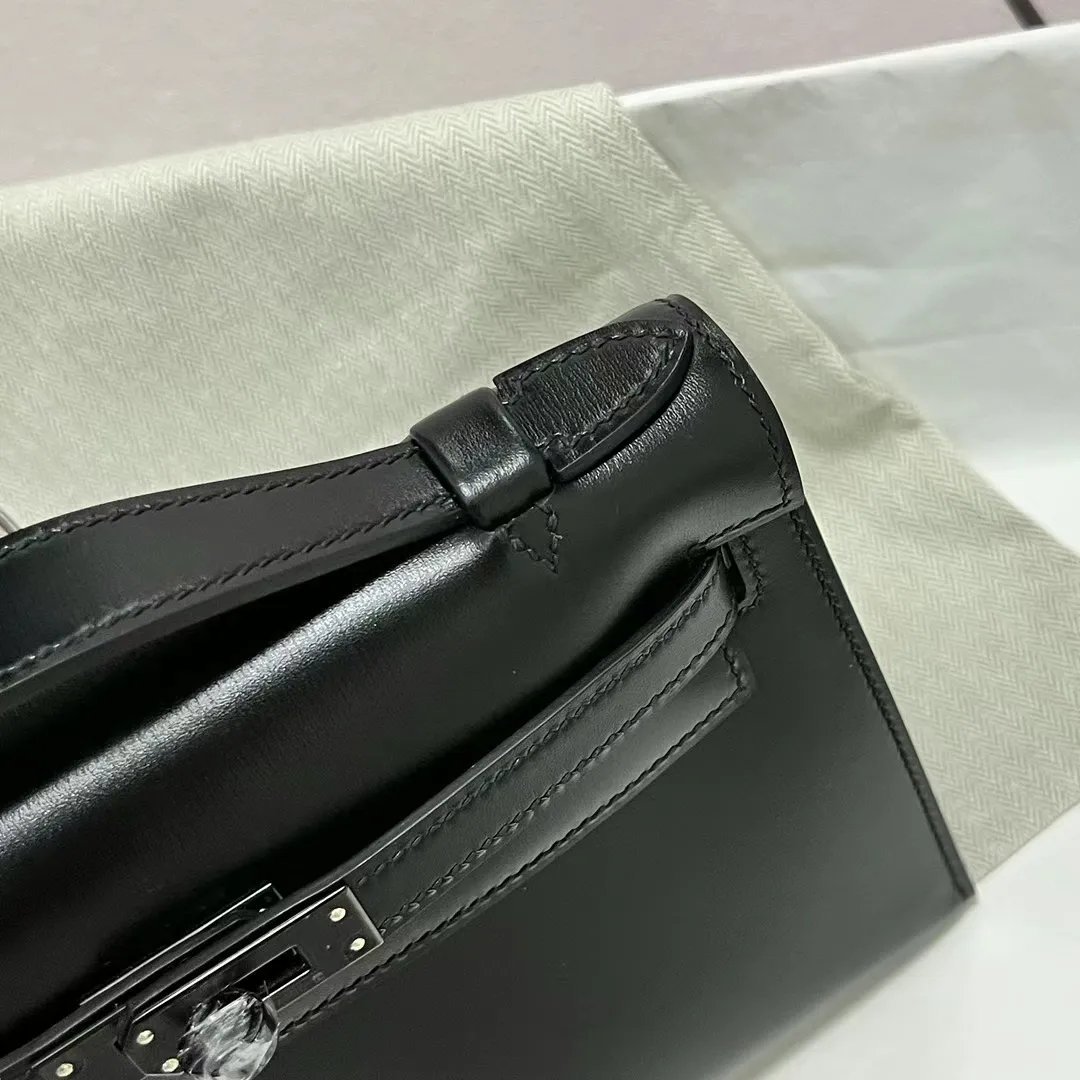 Kelly Pochette 22