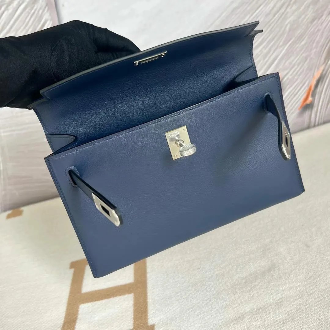 Kelly Pochette 22