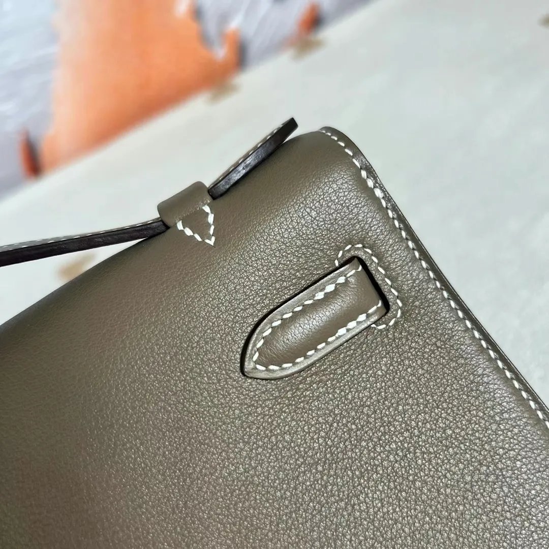 Kelly Pochette 22
