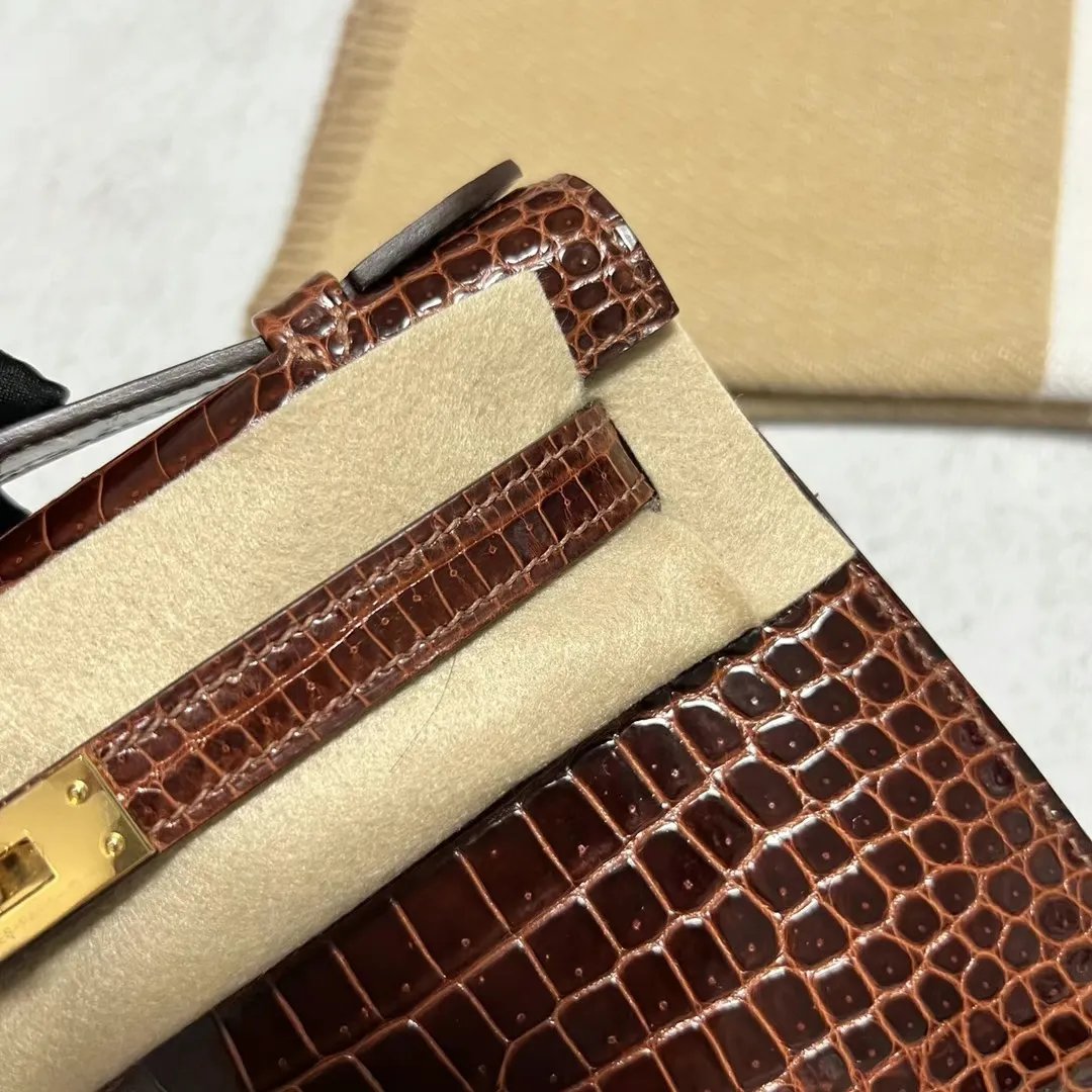 Kelly Pochette 22