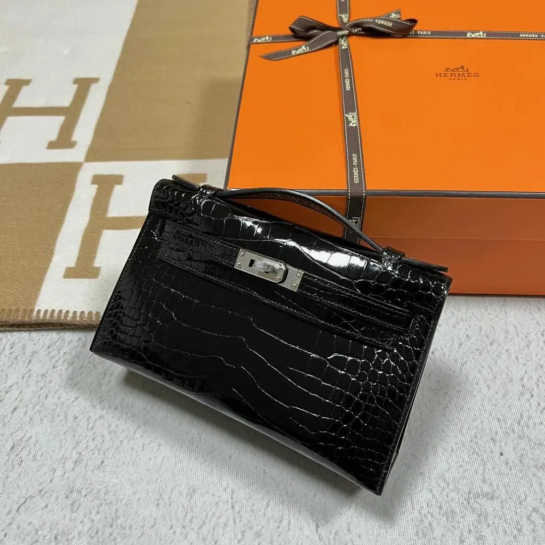 Kelly Pochette 22