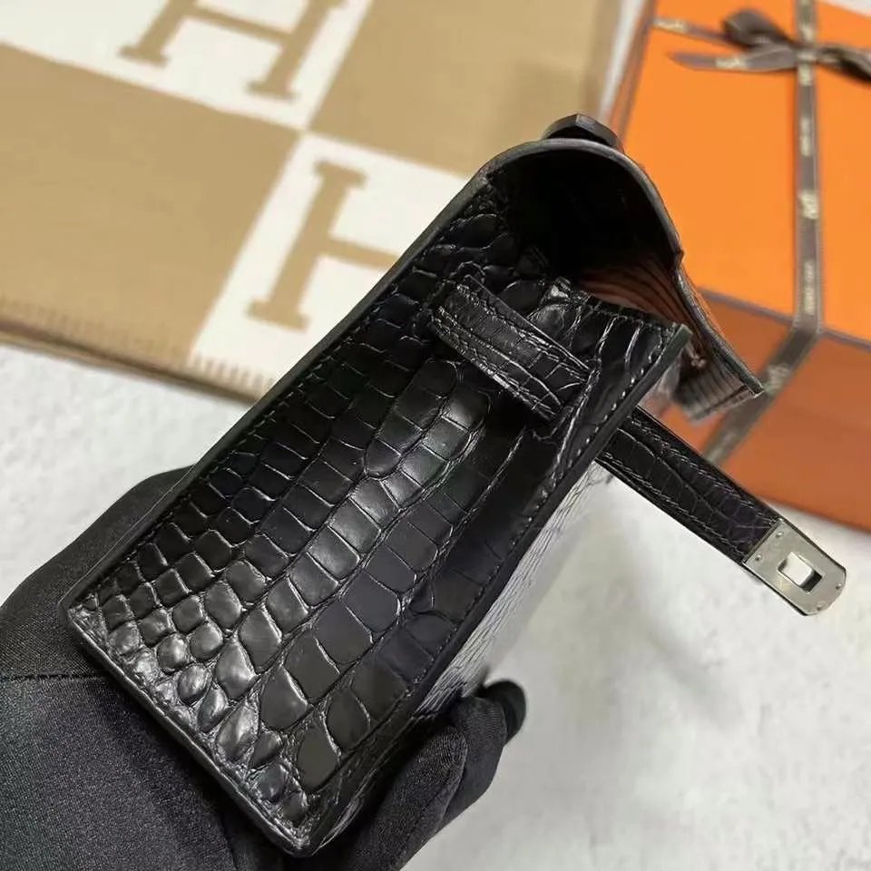 Kelly Pochette 22