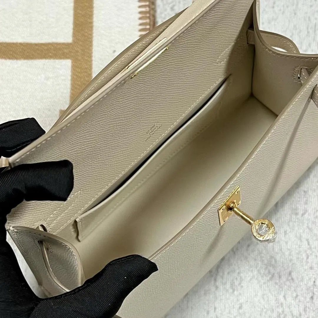Kelly Pochette 22