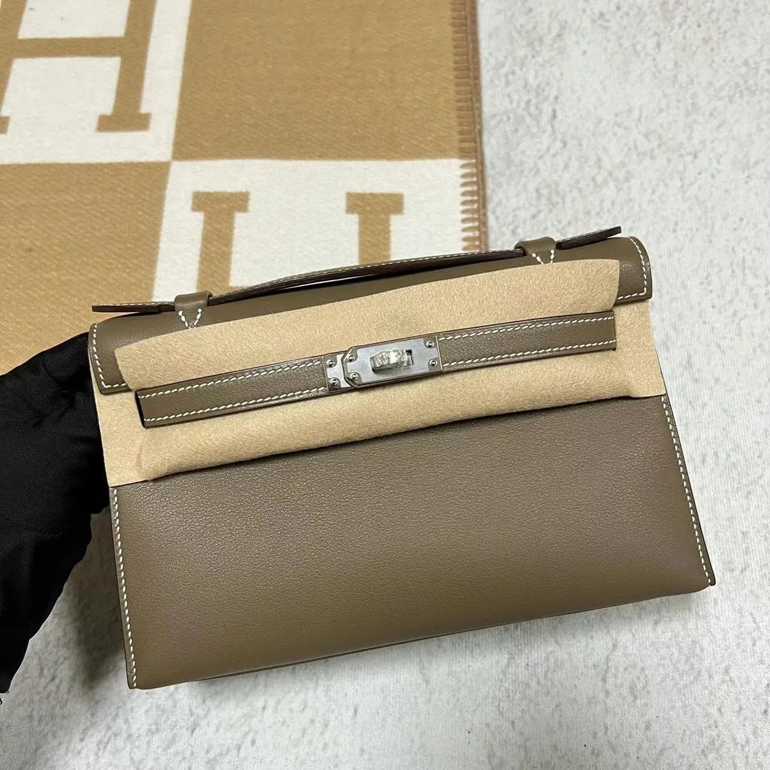 Kelly Pochette 22