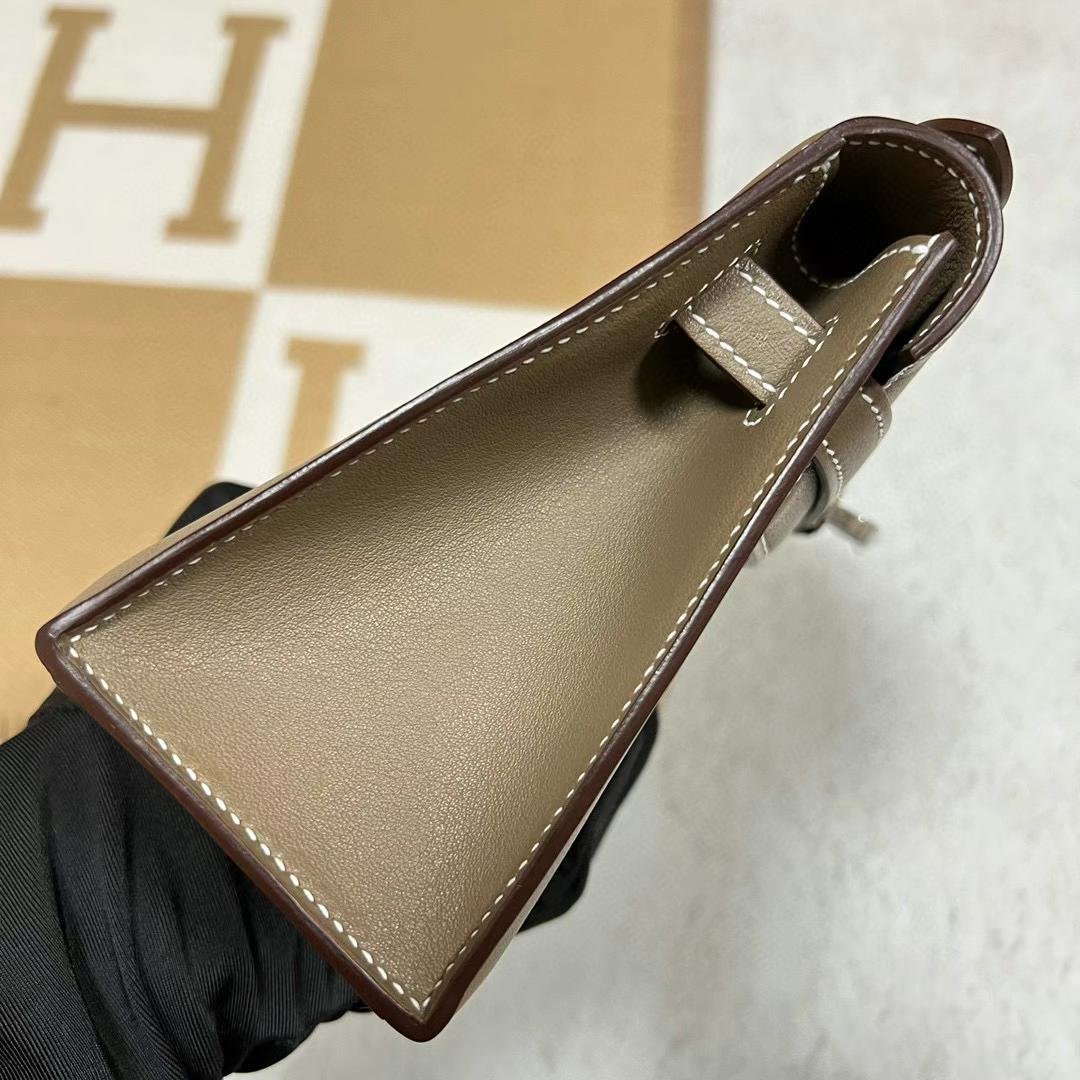 Kelly Pochette 22