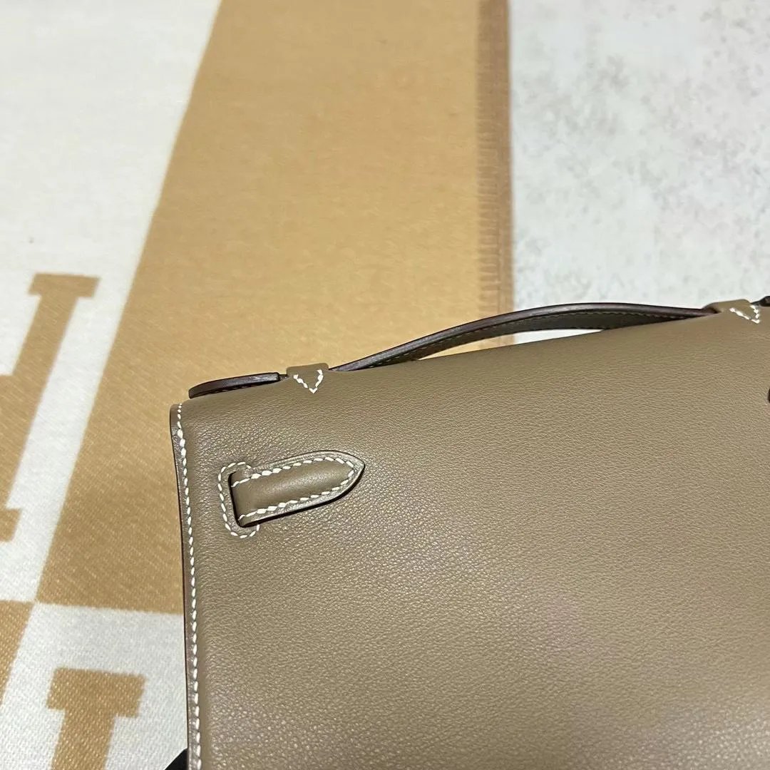 Kelly Pochette 22
