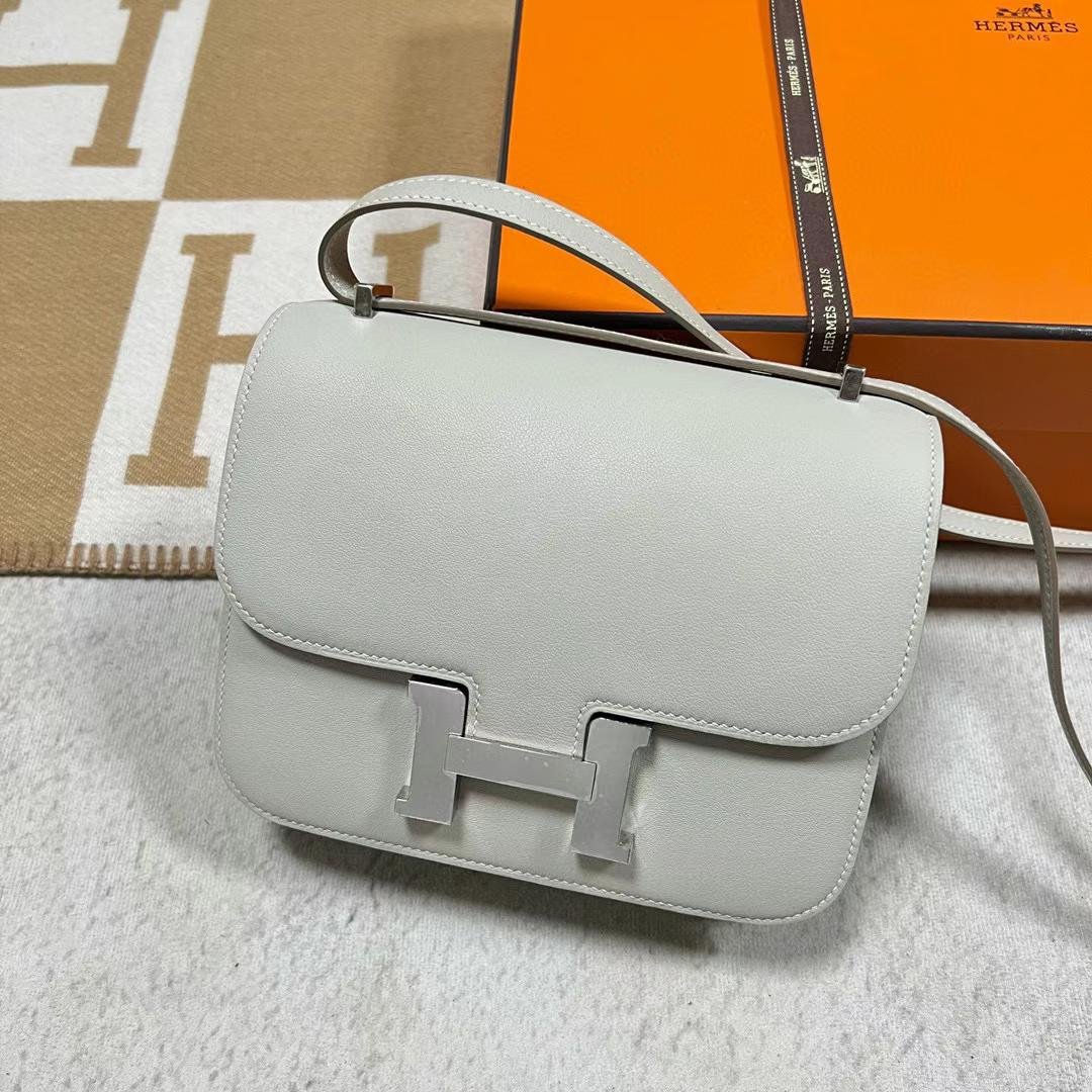 Kelly Pochette 22