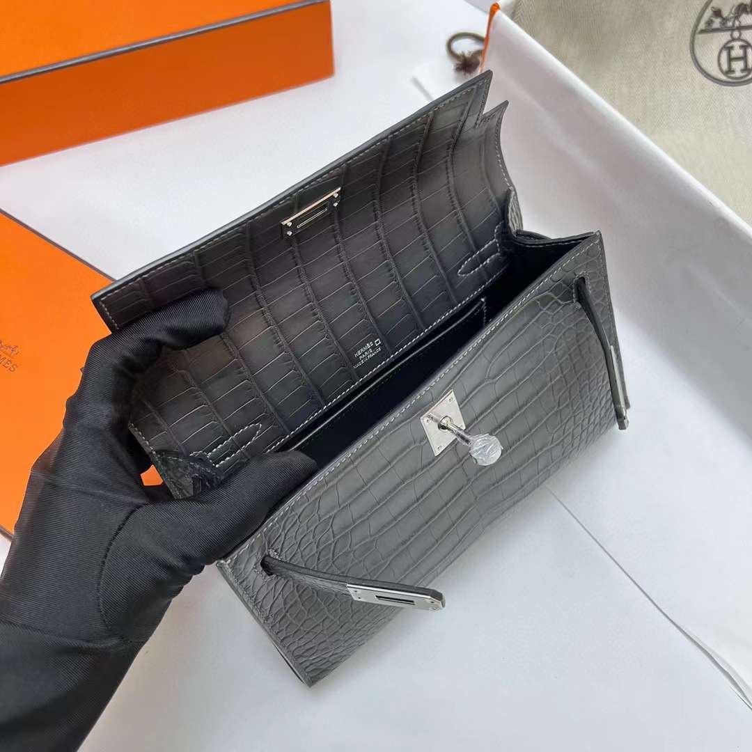 Kelly Pochette 22