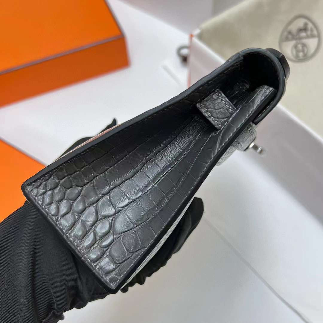 Kelly Pochette 22