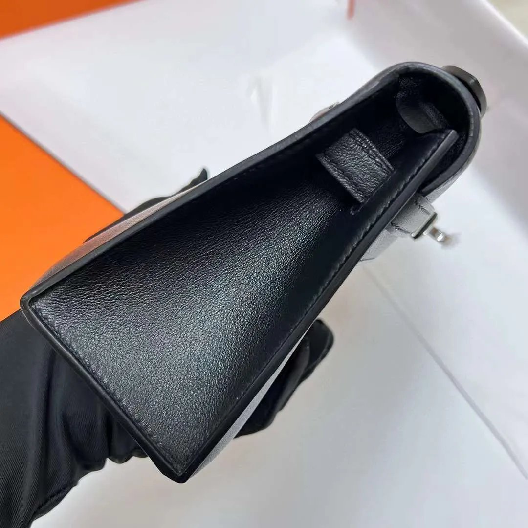 Kelly Pochette 22