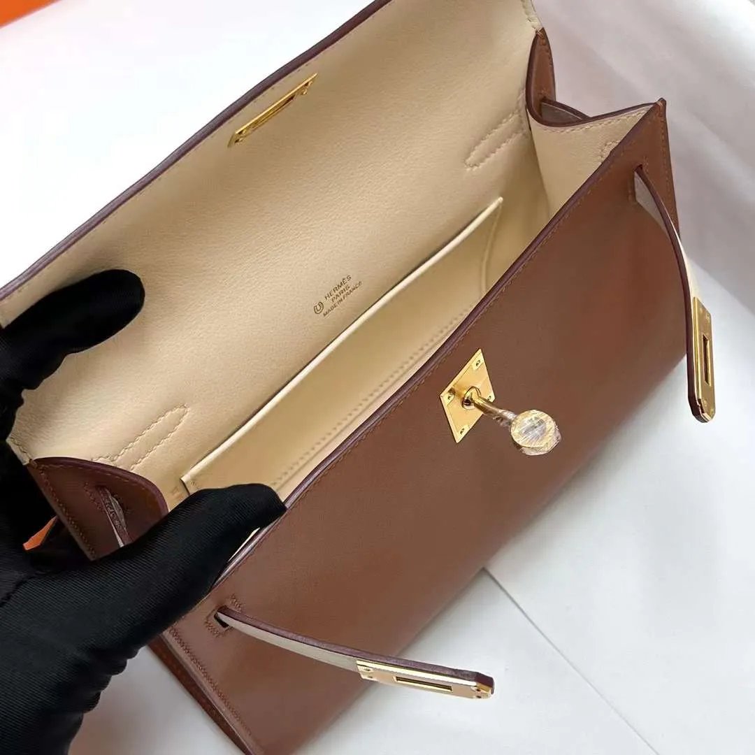 Kelly Pochette 22