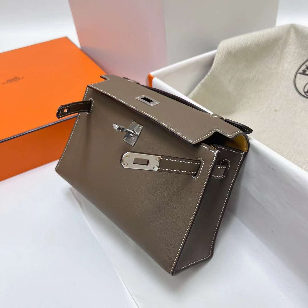 Kelly Pochette 22
