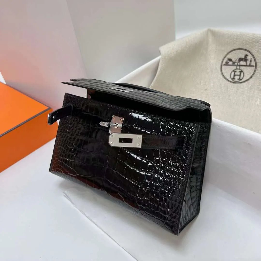 Kelly Pochette 22