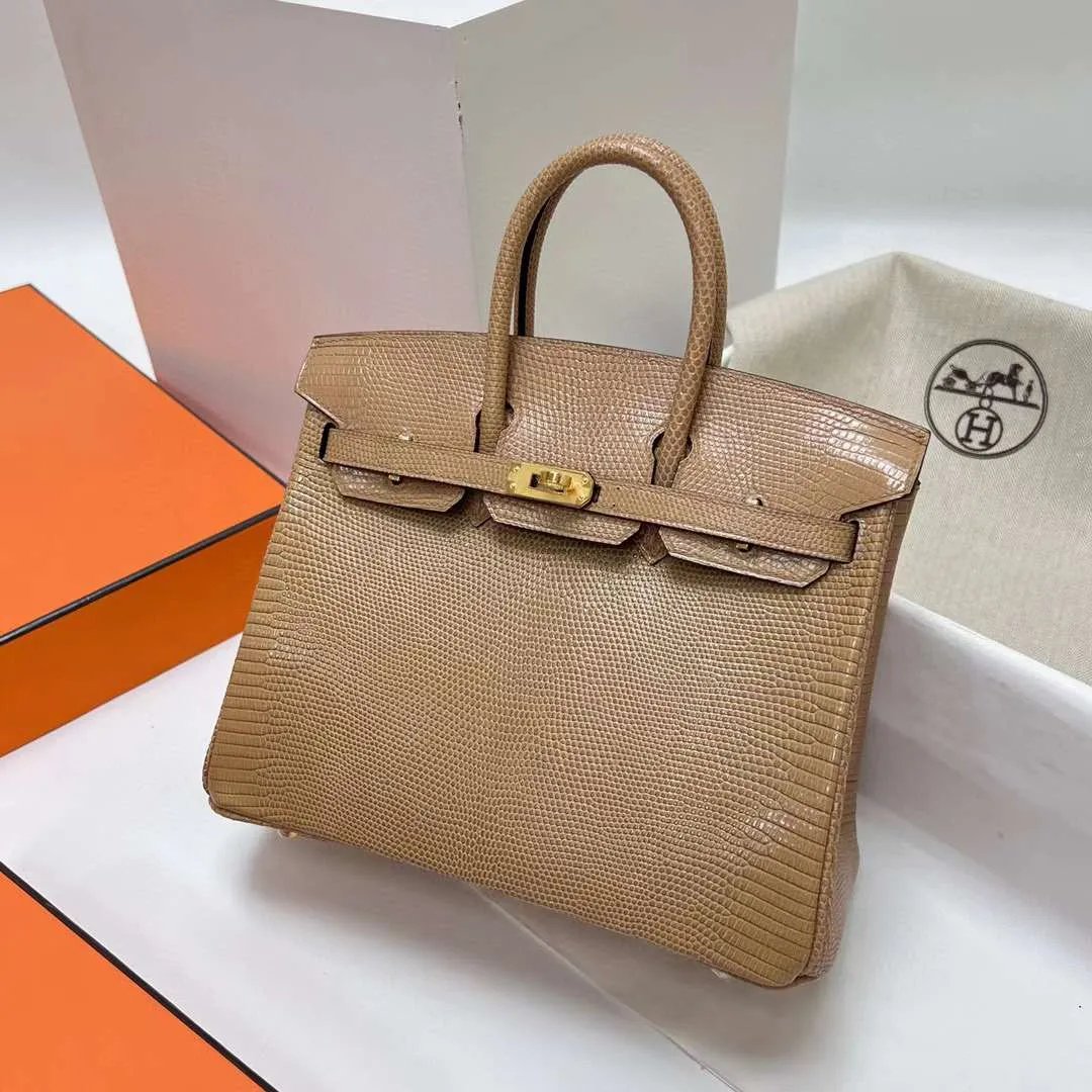 Kelly Pochette 22