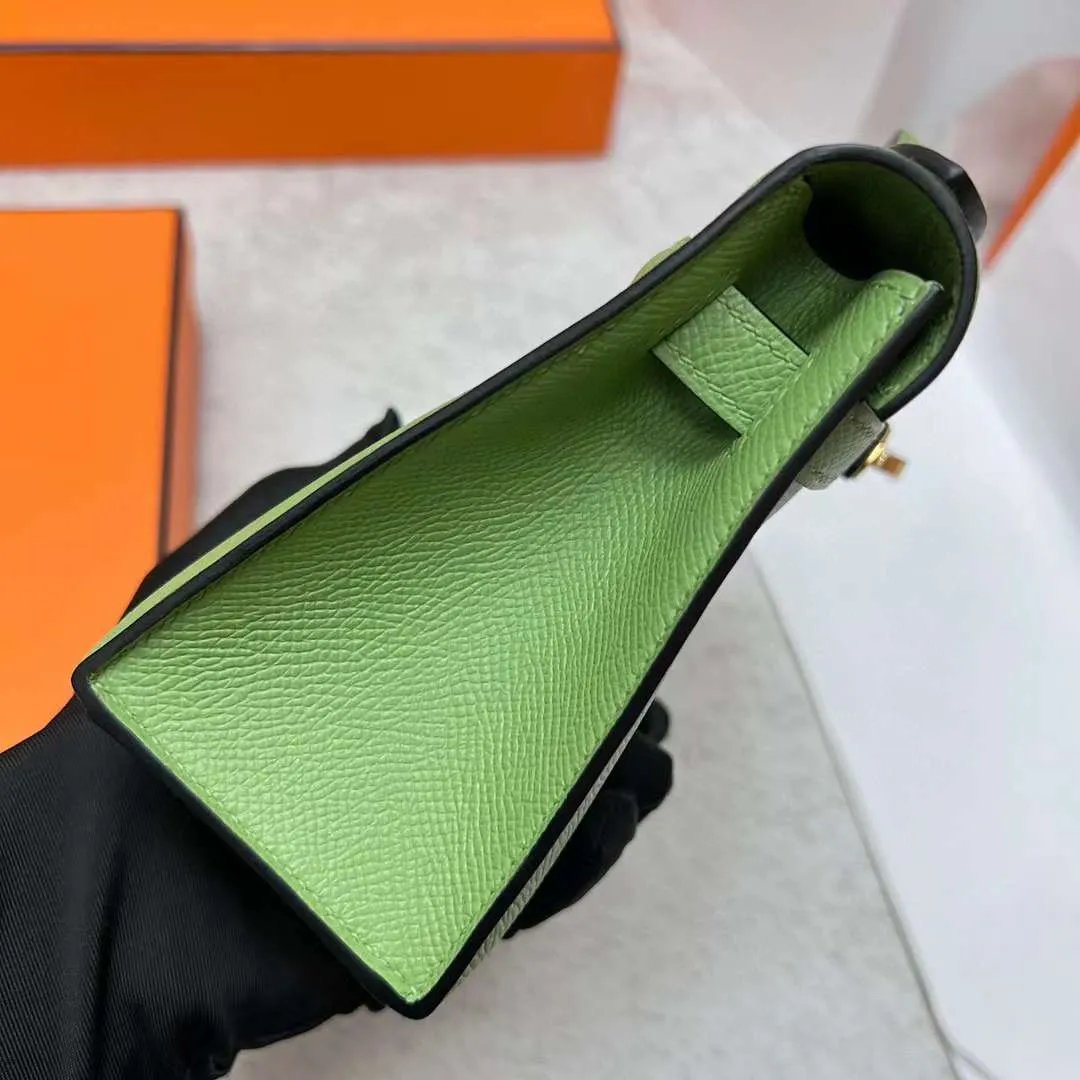 Kelly Pochette 22