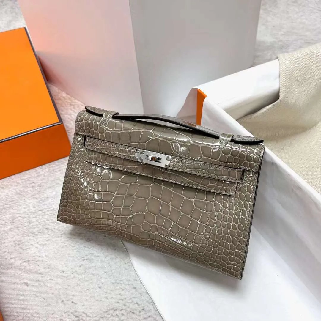 Kelly Pochette 22
