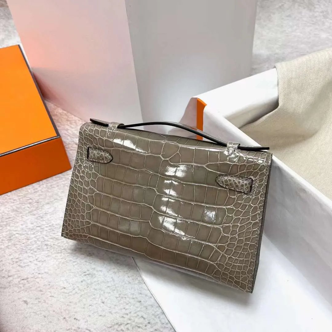 Kelly Pochette 22