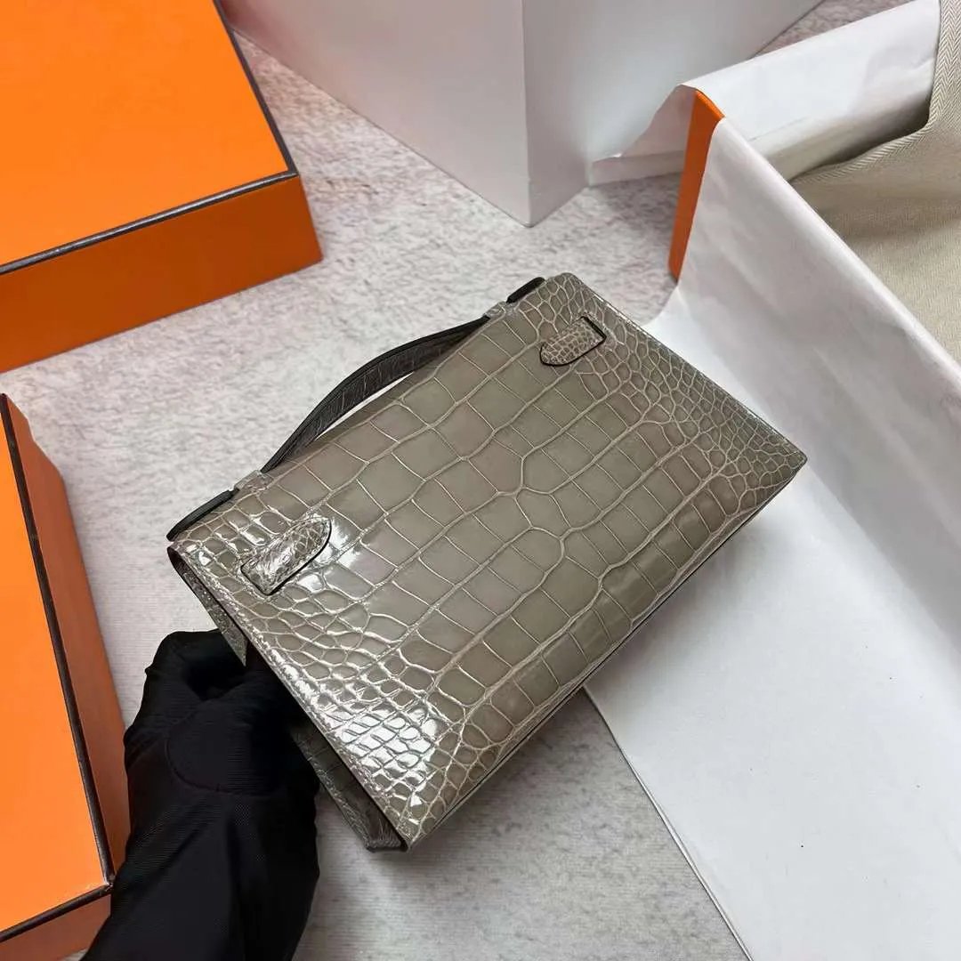 Kelly Pochette 22
