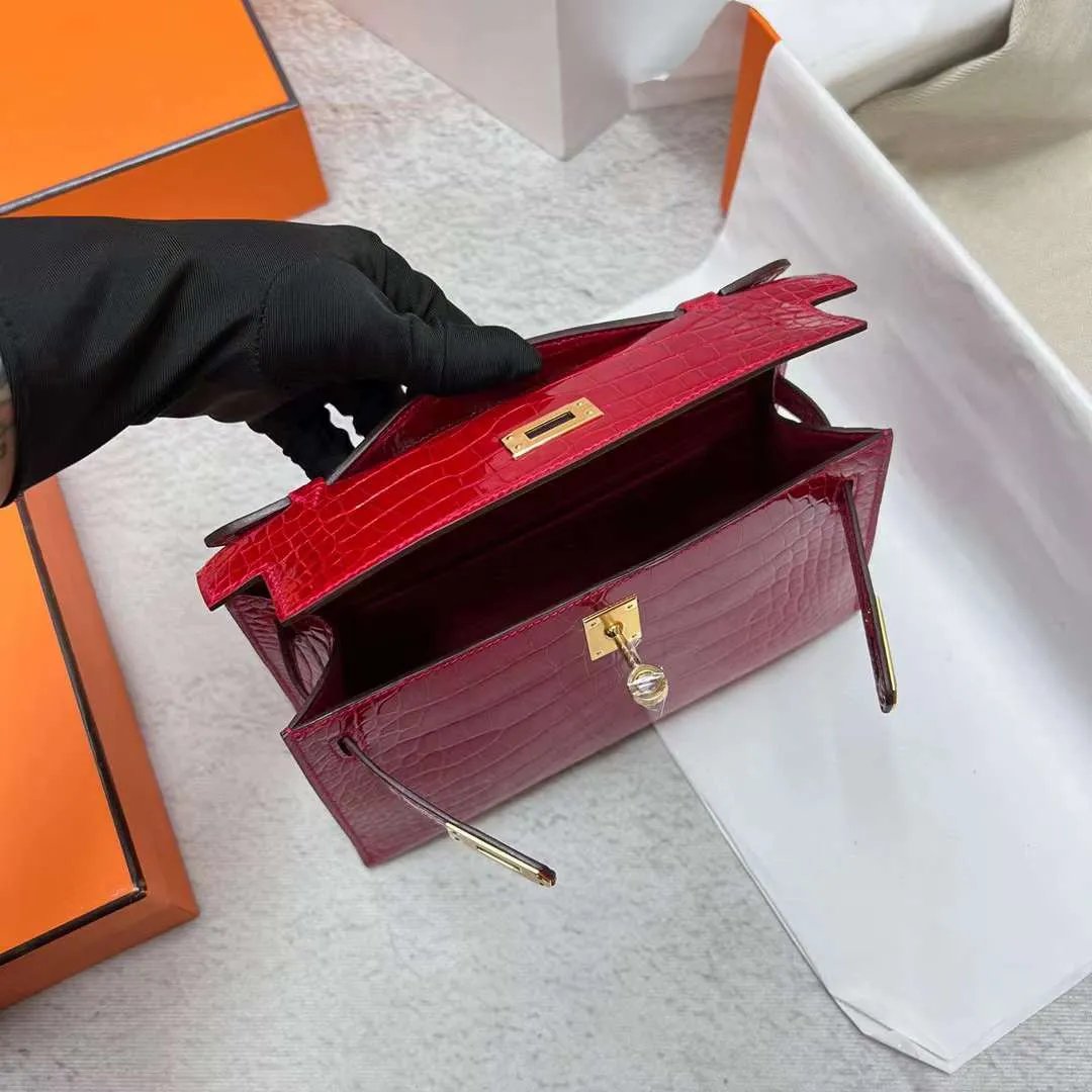 Kelly Pochette 22