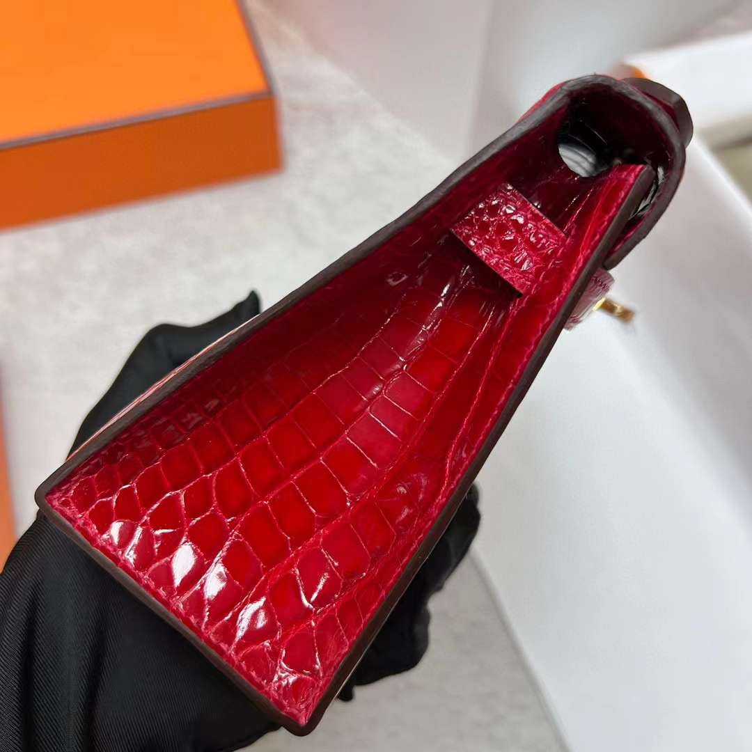 Kelly Pochette 22