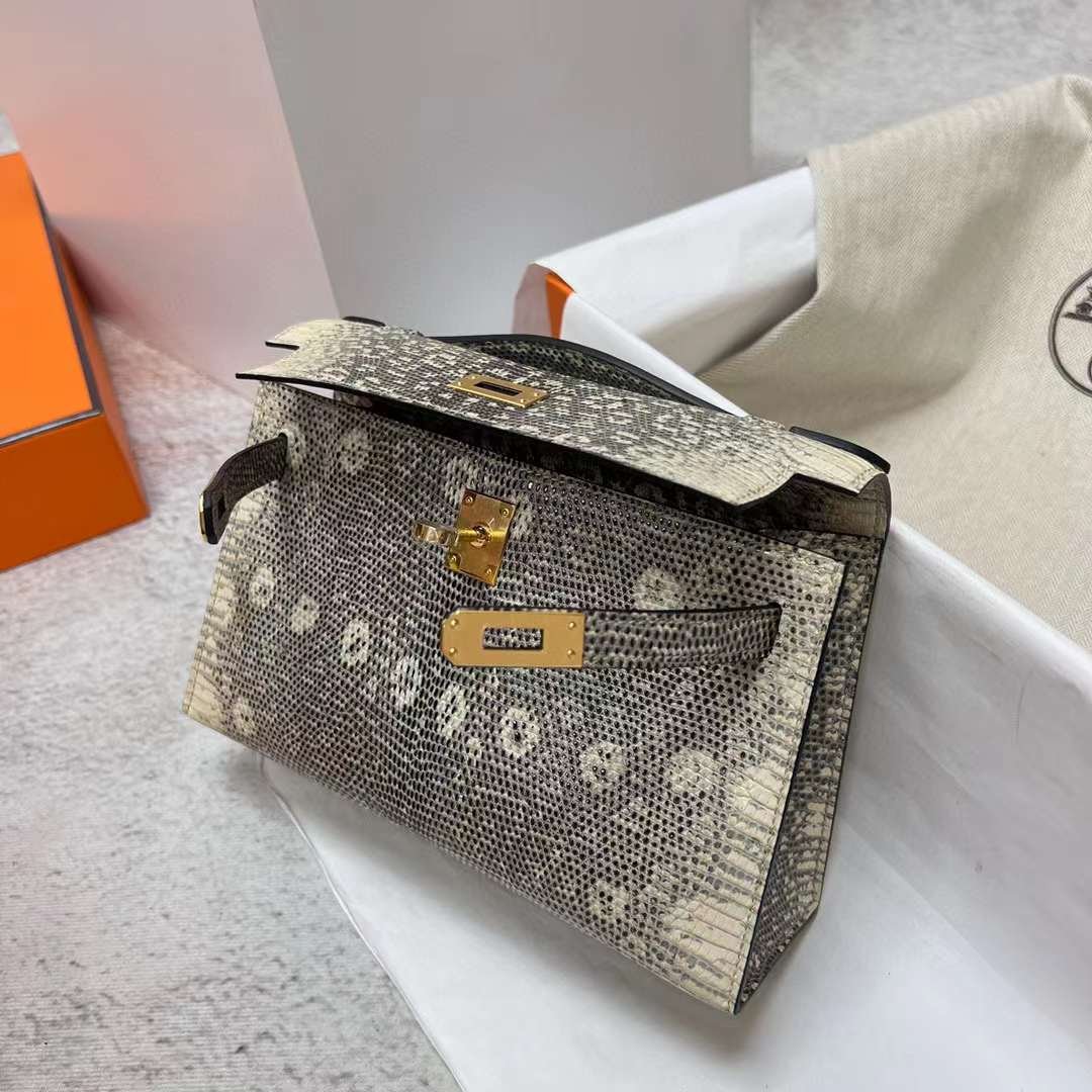 Kelly Pochette 22