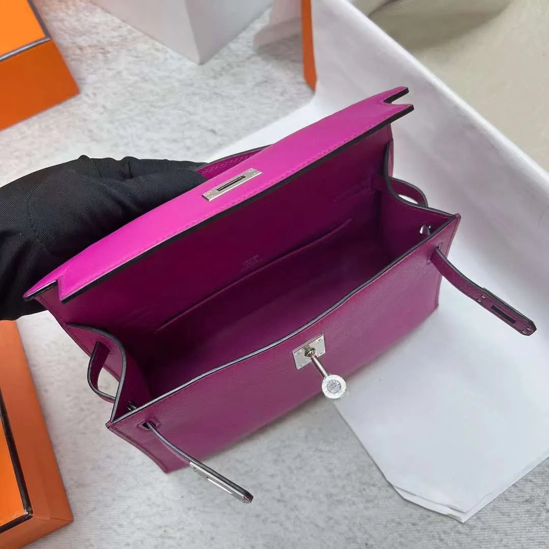 Kelly Pochette 22