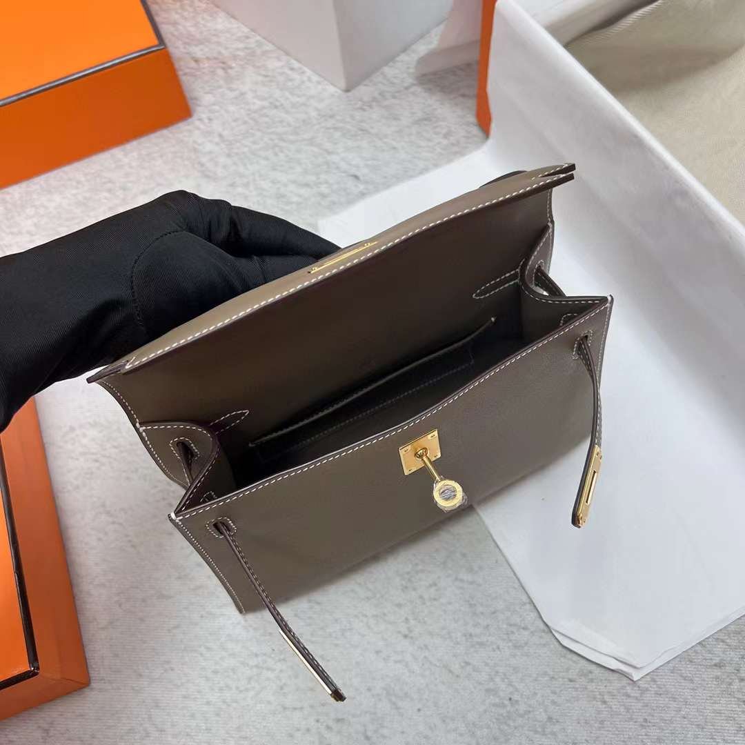 Kelly Pochette 22