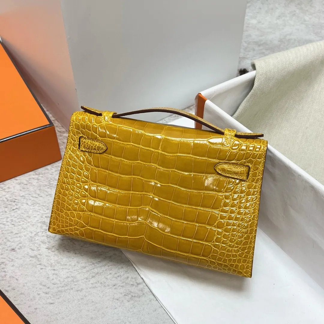 Kelly Pochette 22
