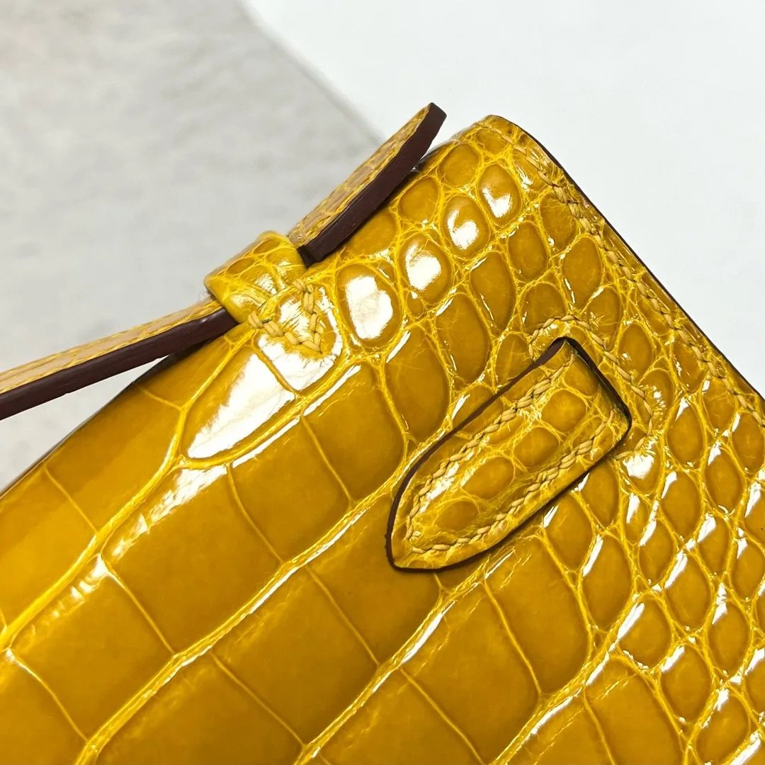 Kelly Pochette 22