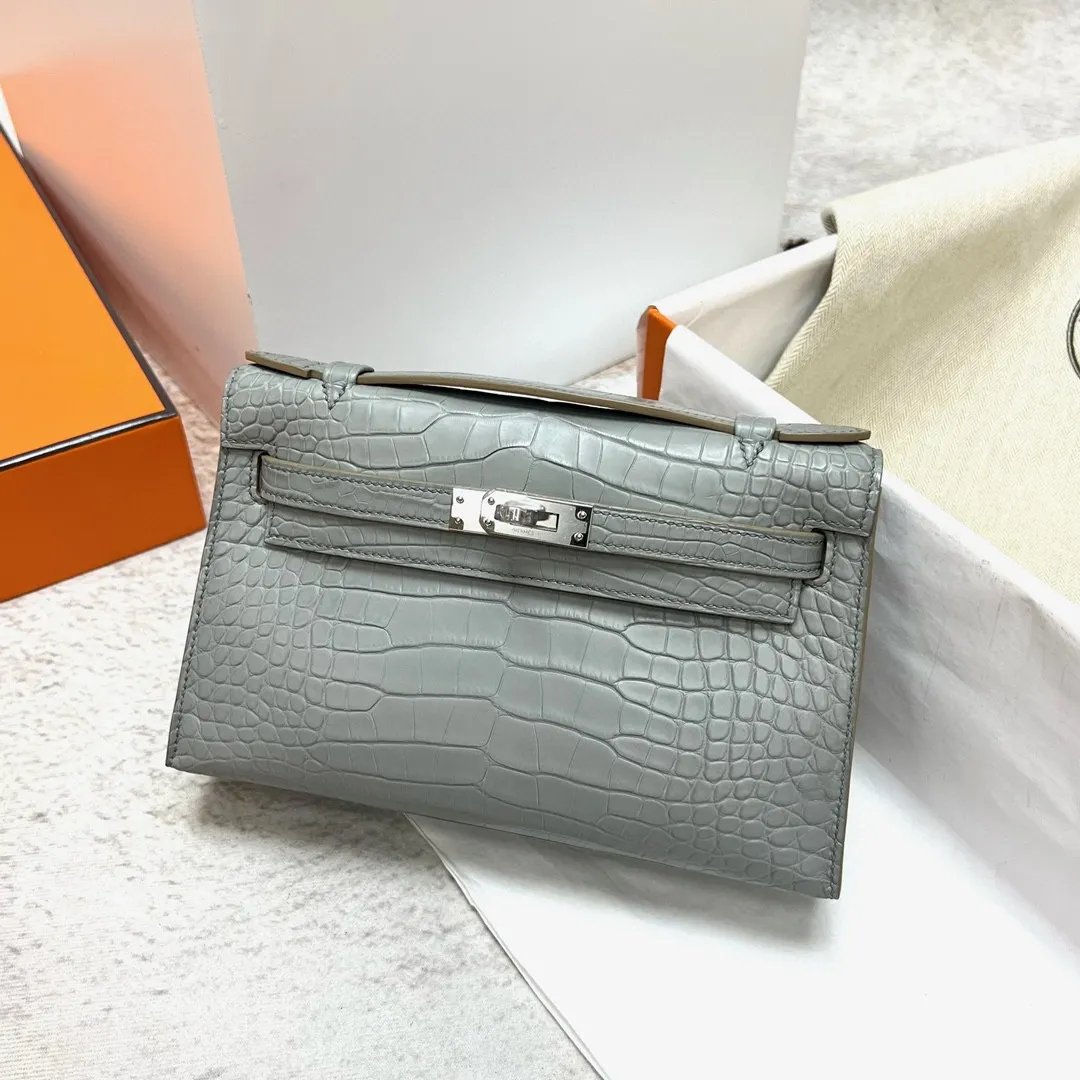 Kelly Pochette 22