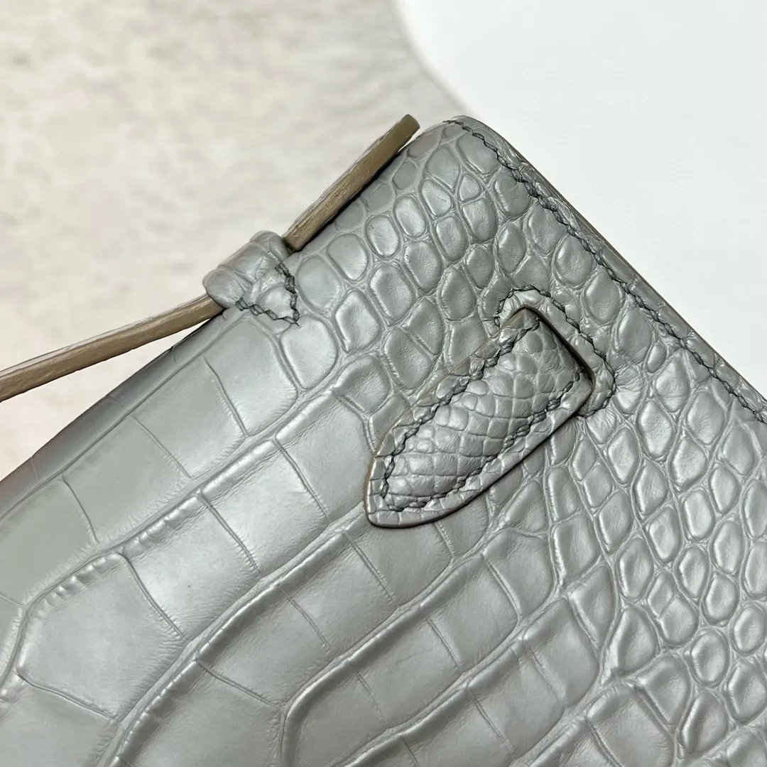 Kelly Pochette 22