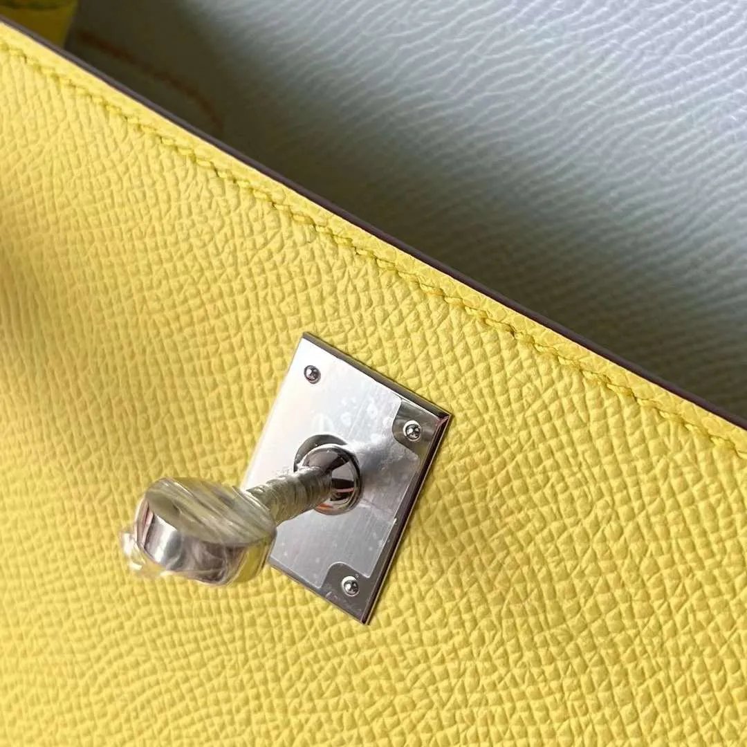 Kelly Pochette 22