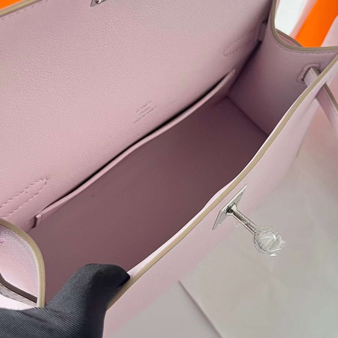 Kelly Pochette 22