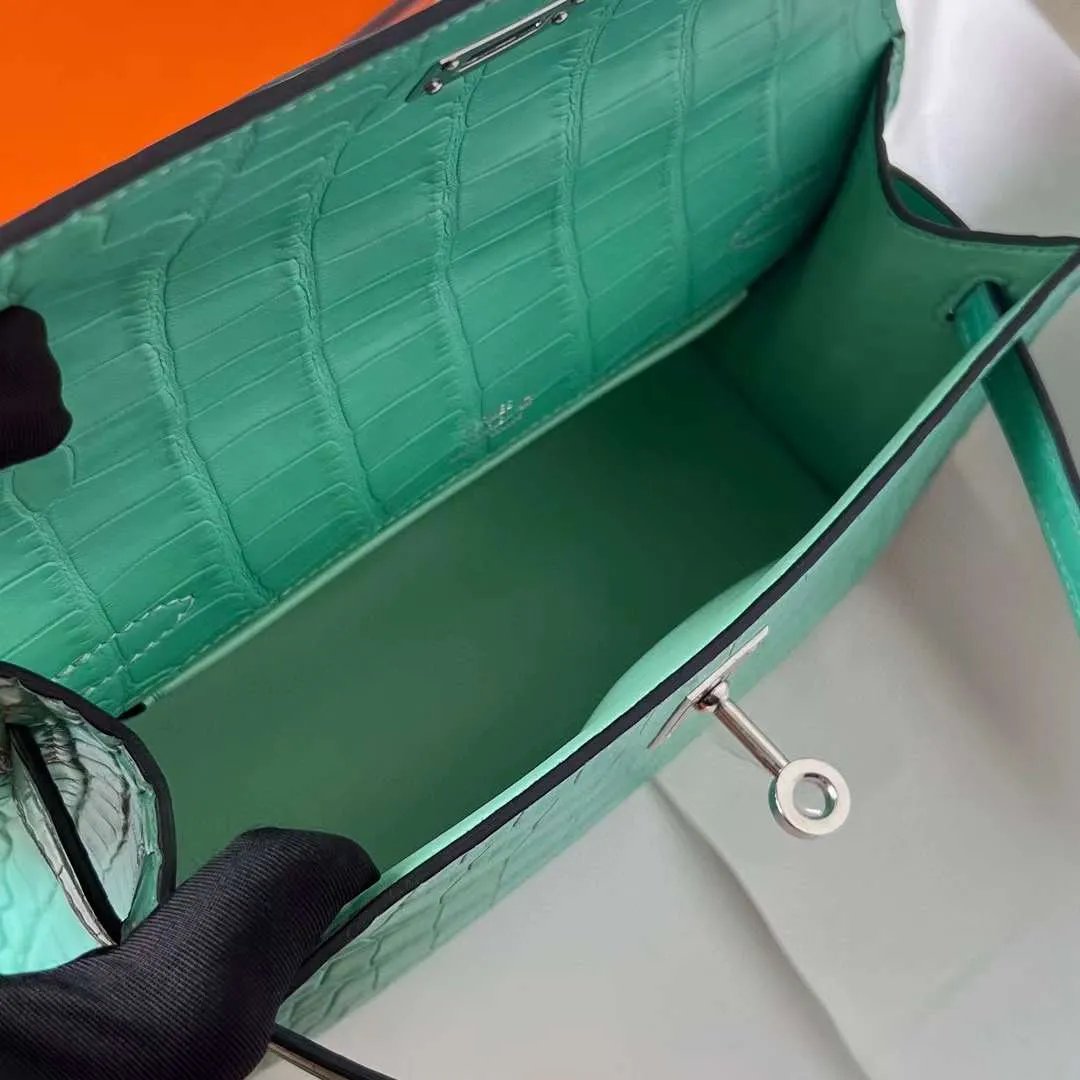 Kelly Pochette 22