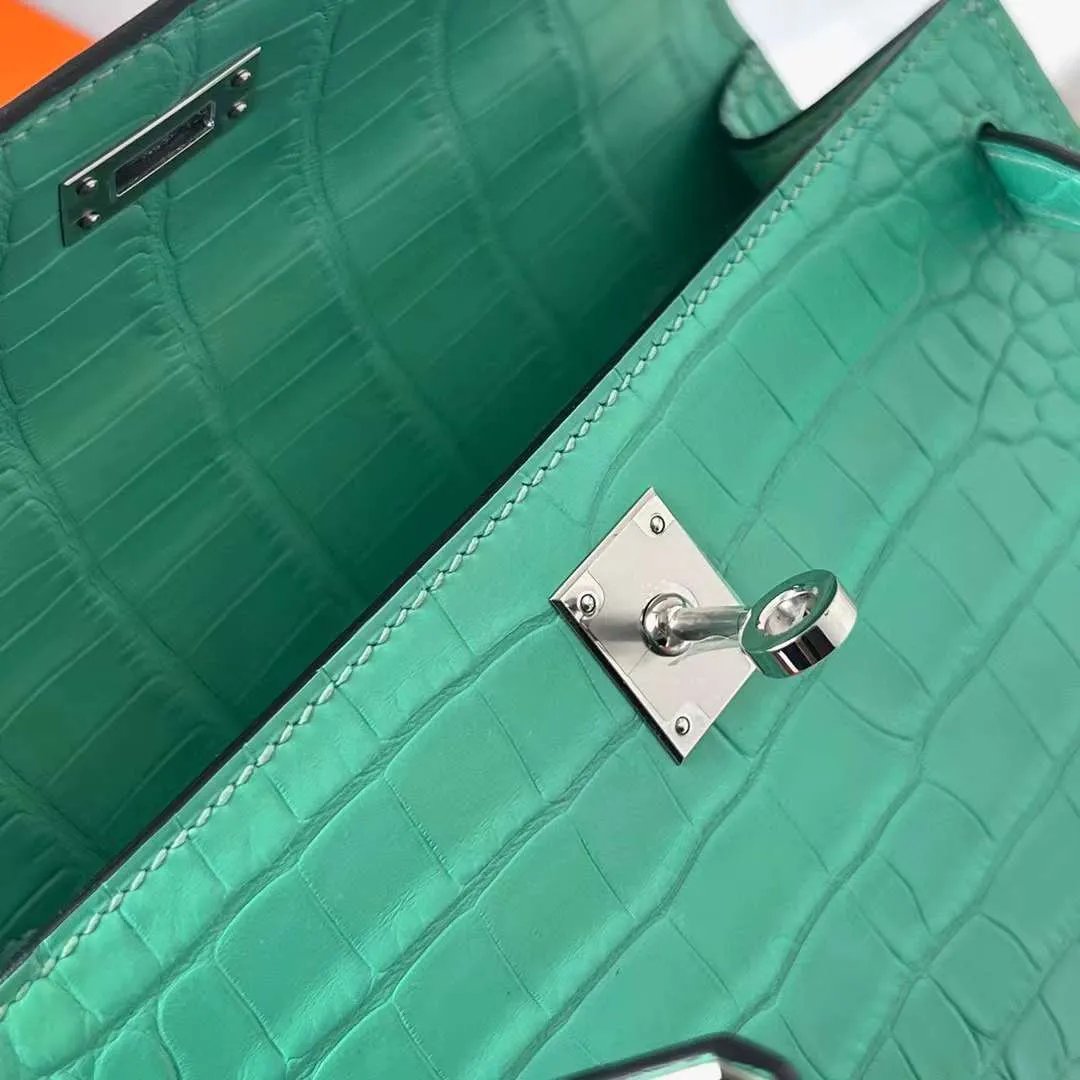 Kelly Pochette 22