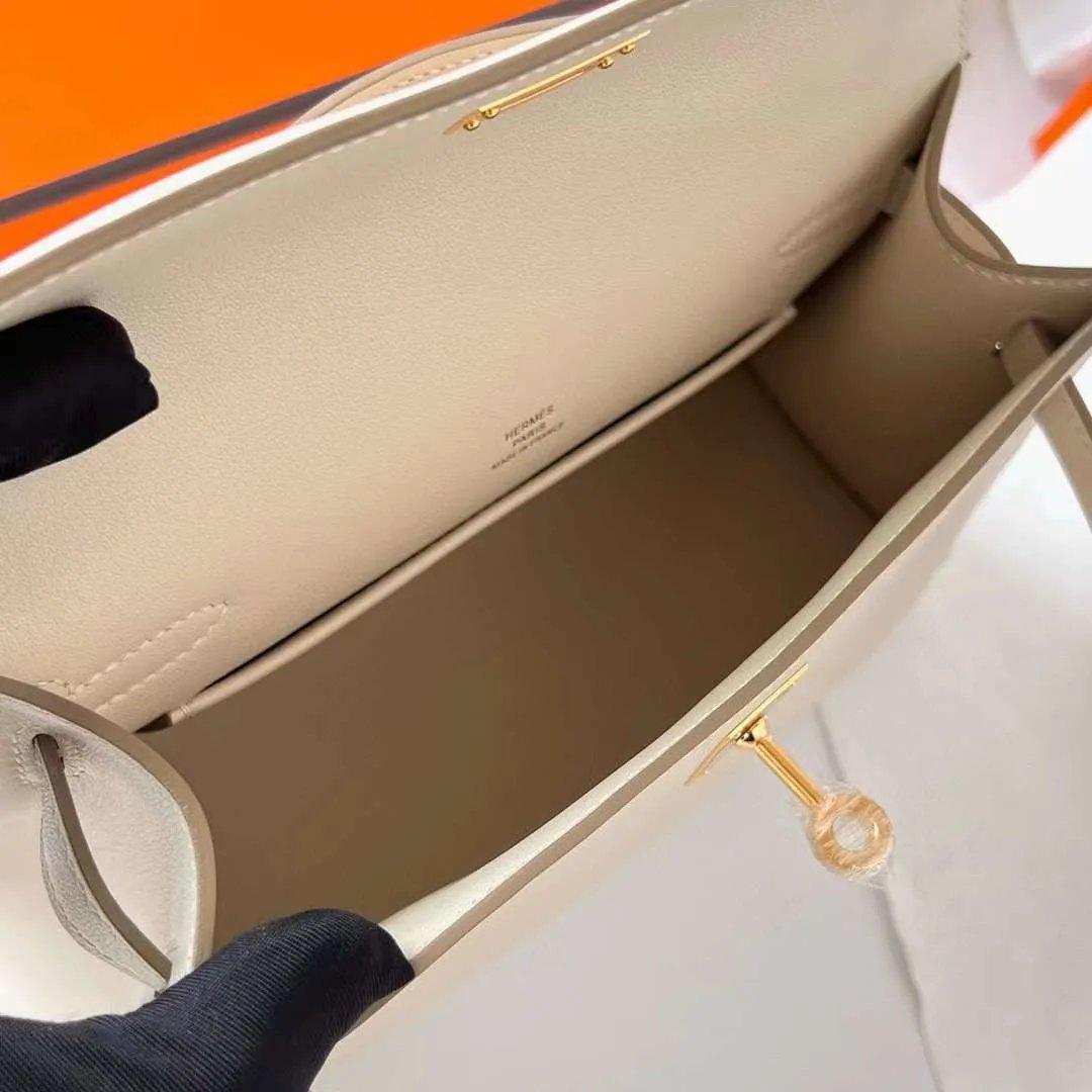 Kelly Pochette 22