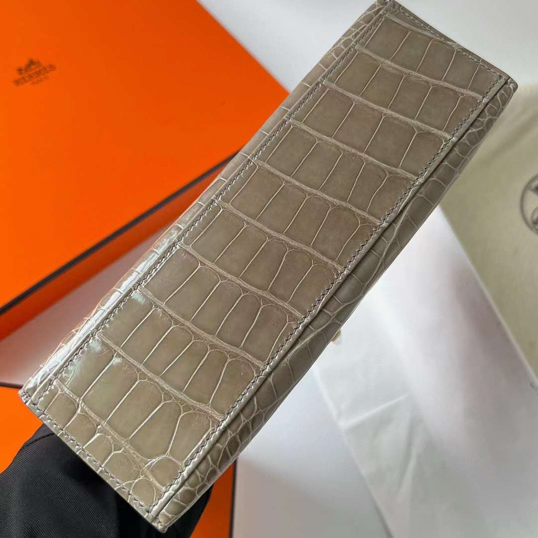 Kelly Pochette 22