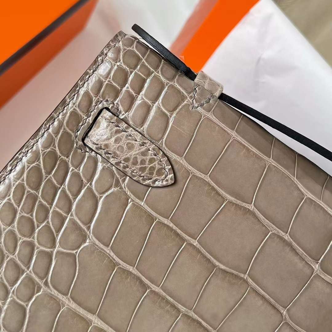 Kelly Pochette 22