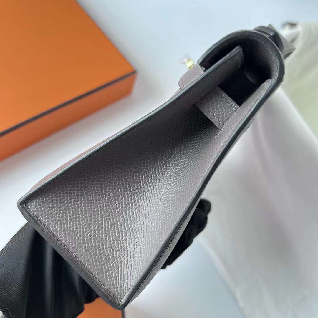 Kelly Pochette 22