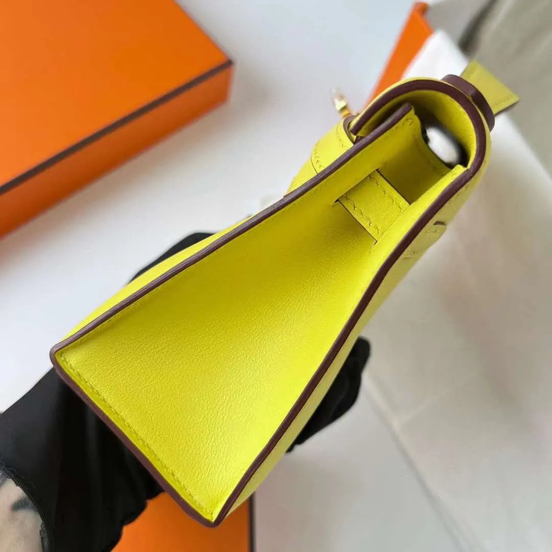 Kelly Pochette 22