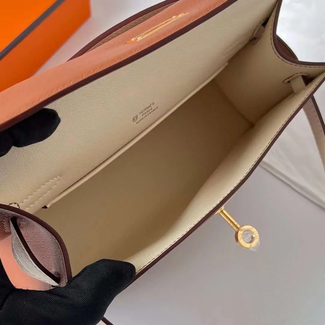 Kelly Pochette 22