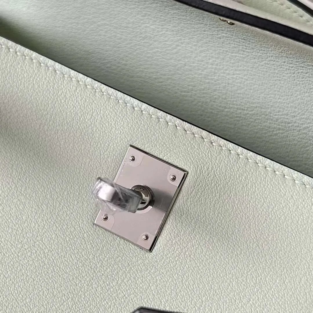 Kelly Pochette 22