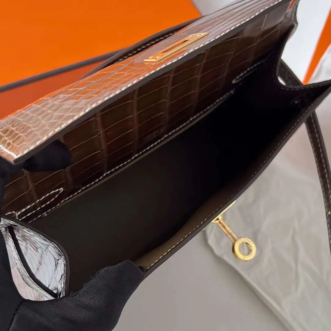 Kelly Pochette 22