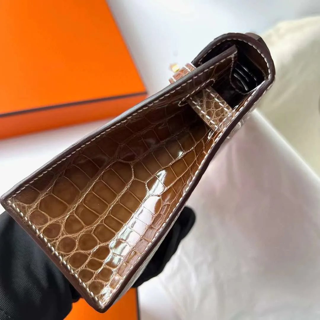 Kelly Pochette 22