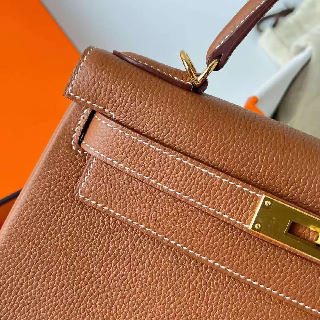 Kelly 28