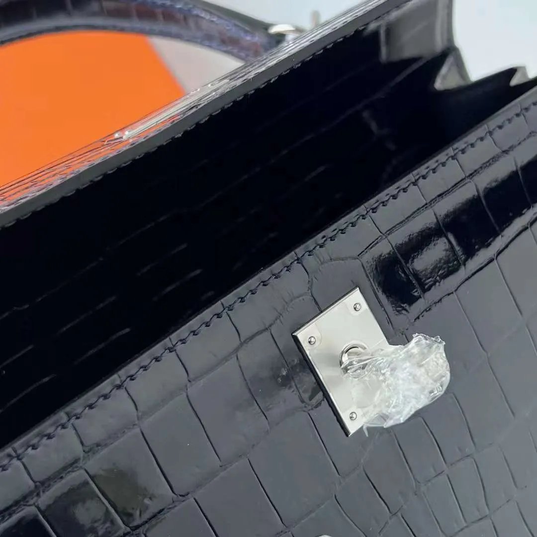 Kelly 25