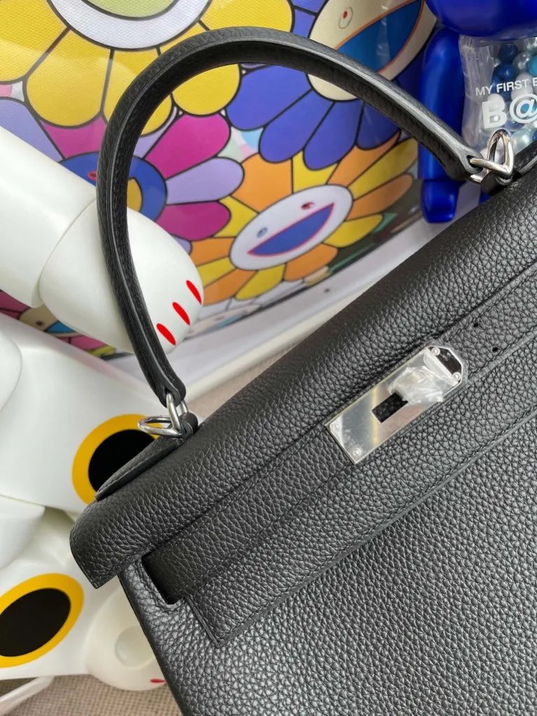Kelly 28