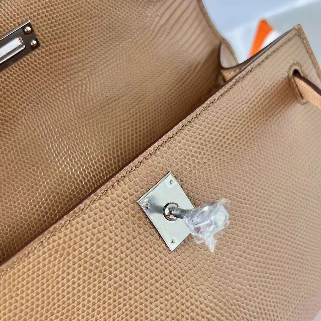 Kelly Pochette 22